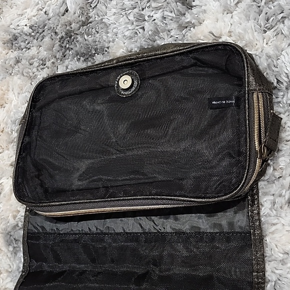 DIESEL VINTAGE TRAVEL TOILETRY  BAG - Picture 3 of 14